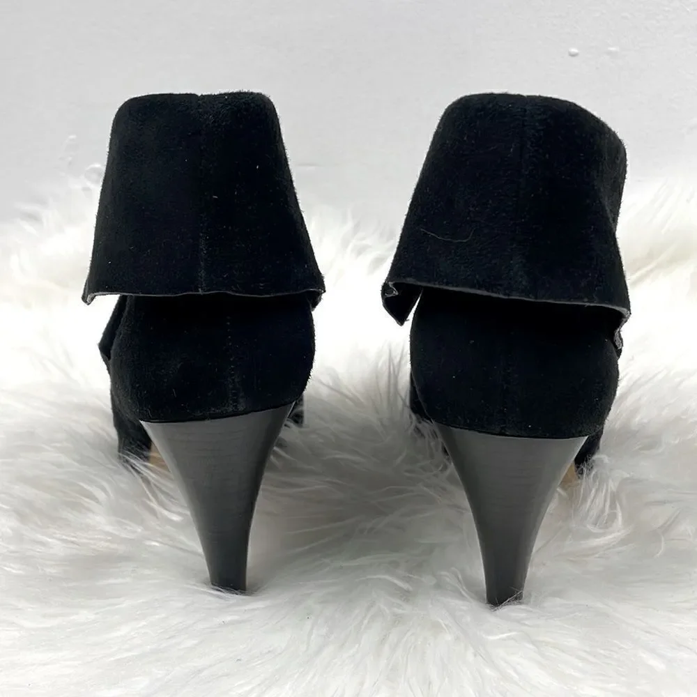 VIA SPIGA black suede ankle heel booties 7M